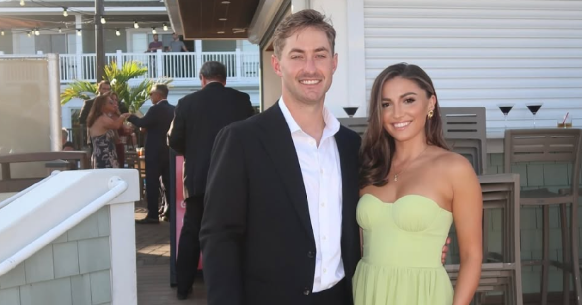 Love Blind Colleen Matt