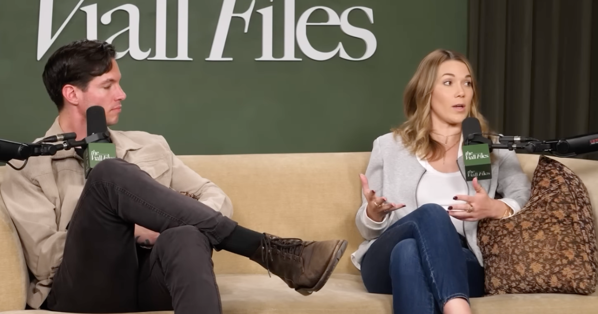 Sparkle Megan Love Blind