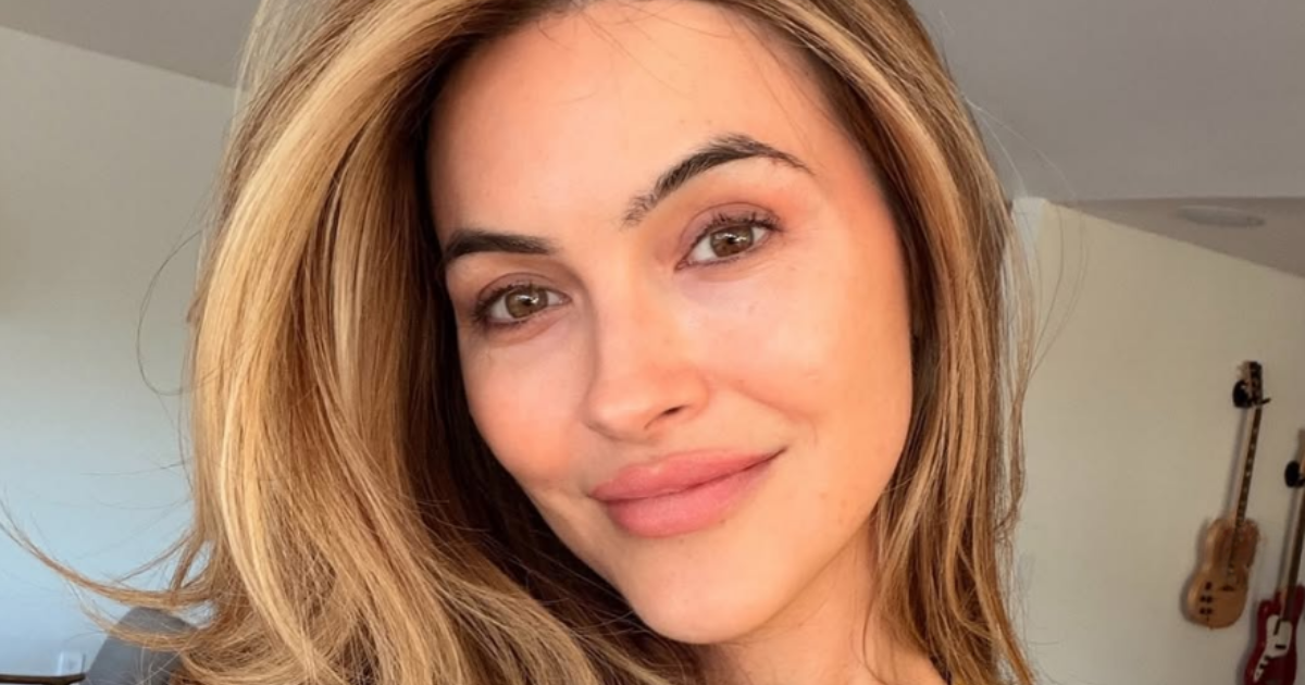 Chrishell Selling Sunset leaving