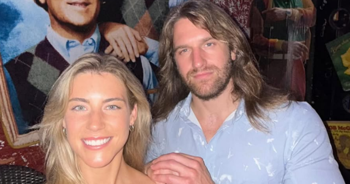 Sara Joey Love Blind