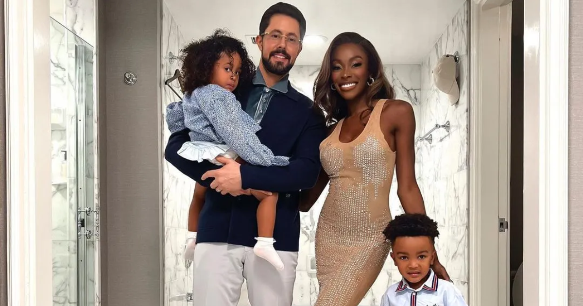 Chelsea Selling Sunset