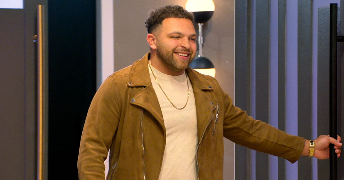 Devonta Love Is Blind fiancée baby engaged