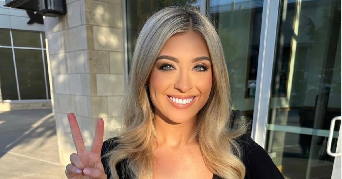Dallas Cowboys Cheerleader Karley Cut