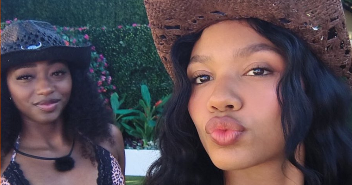Aniya and Melanie on Love Island USA