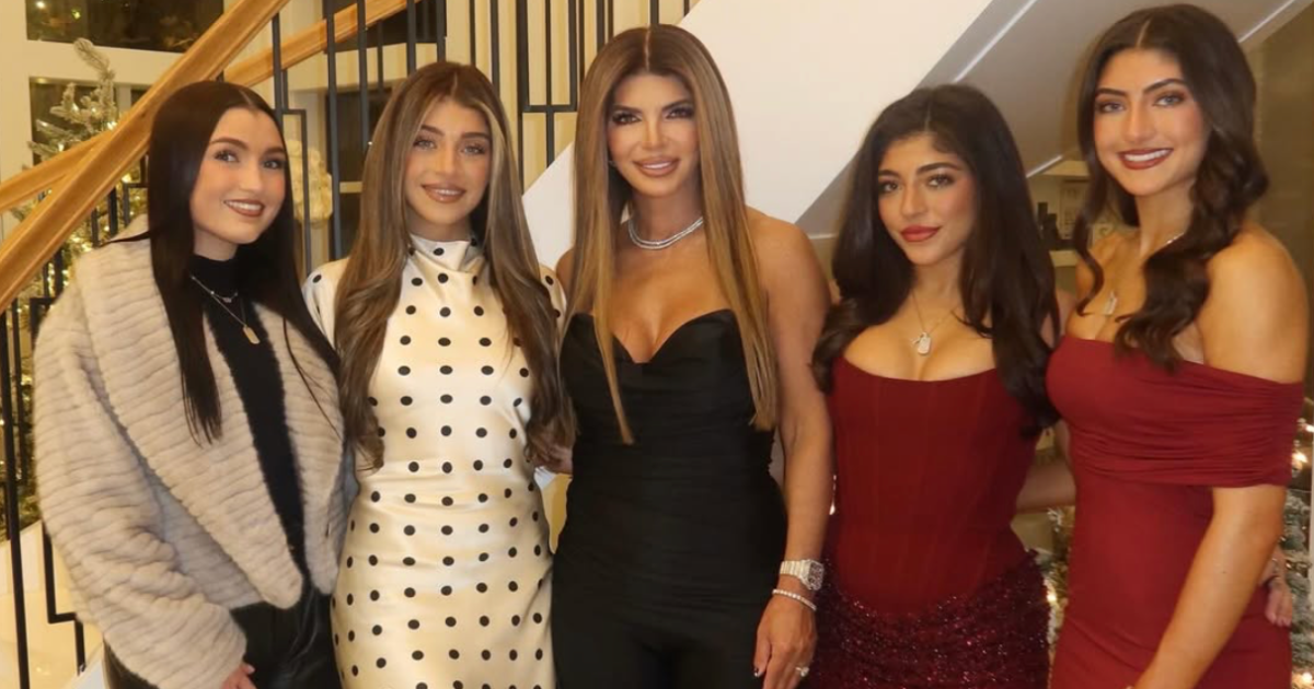 Teresa Giudice and her four daughters