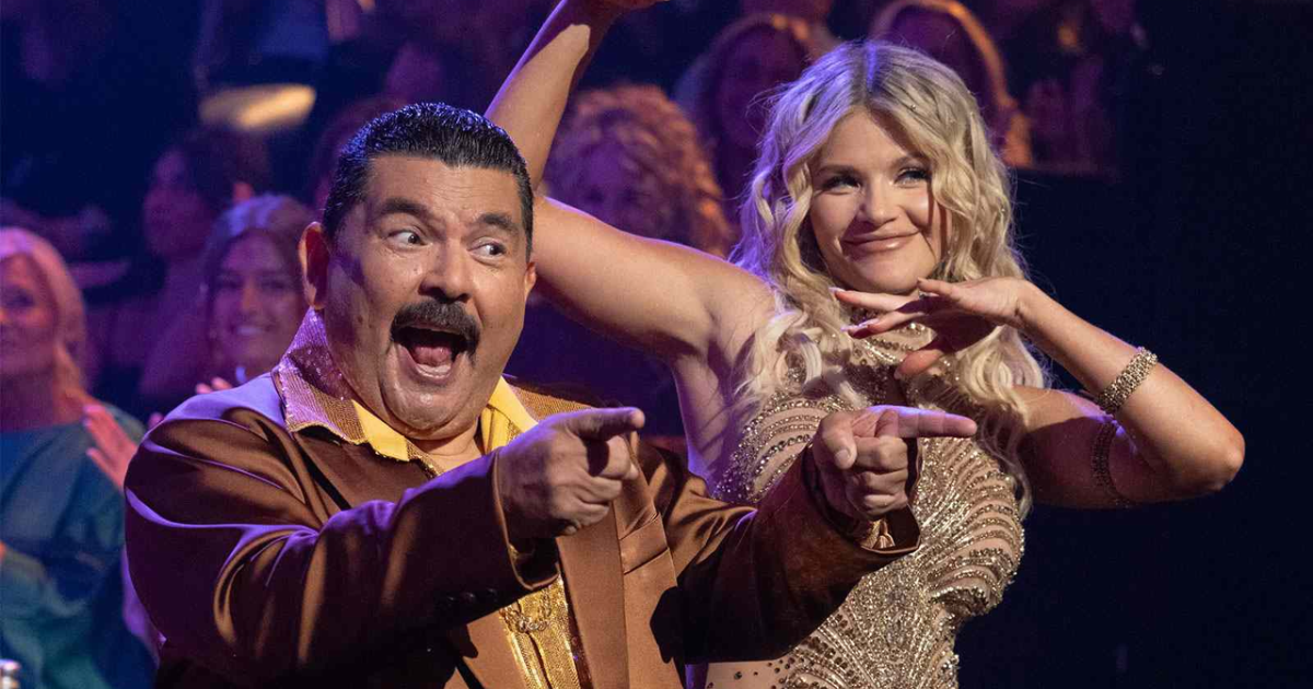 Witney Carson DWTS eliminated pregnant
