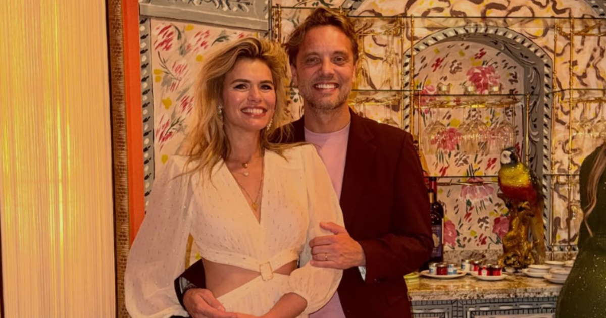 Nicolette van Dam Bas Smit hosts Love Is Blind Netherlands