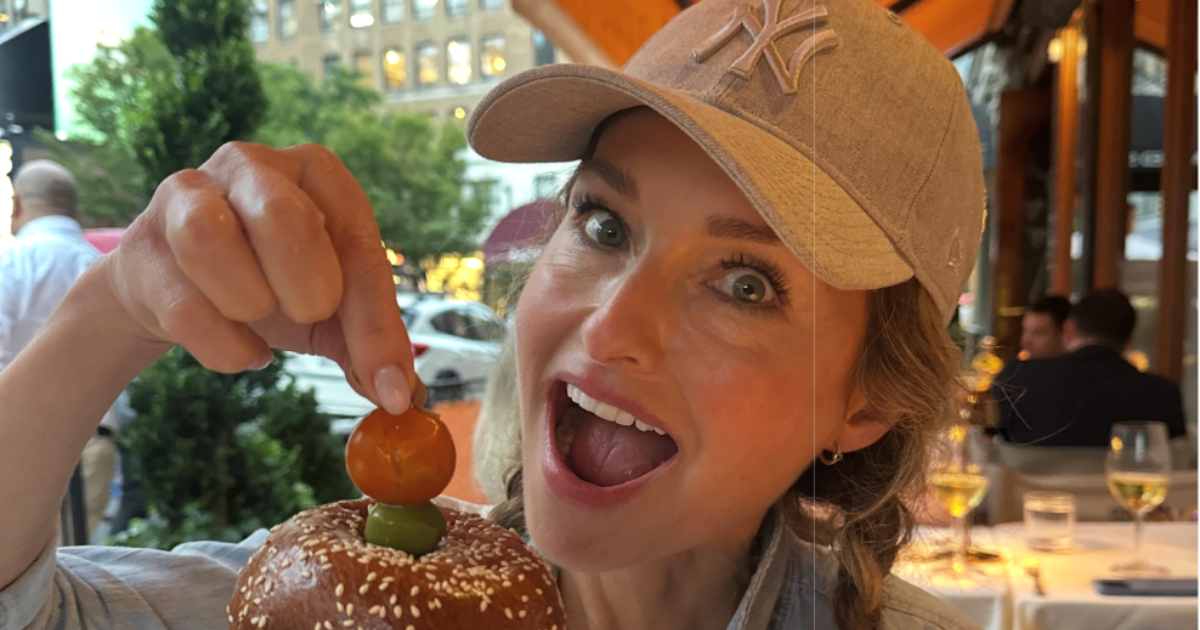 She's one of the most famous chefs, so who is Giada De Laurentiis on Dancing With the Stars?