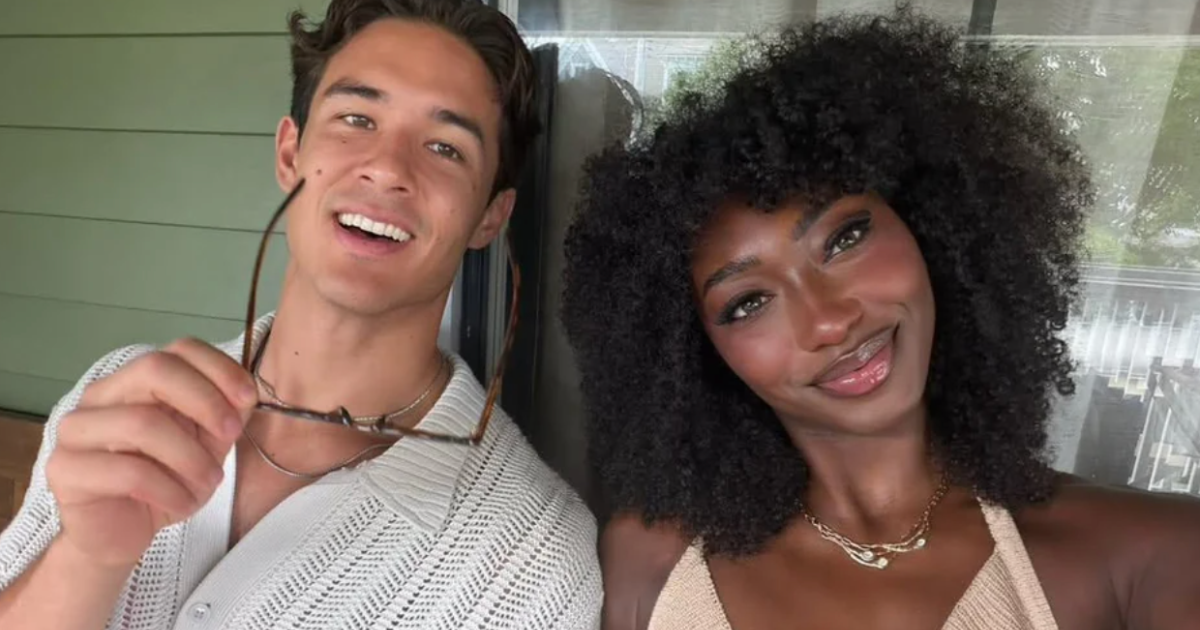 Carl Aniya Love Island USA split